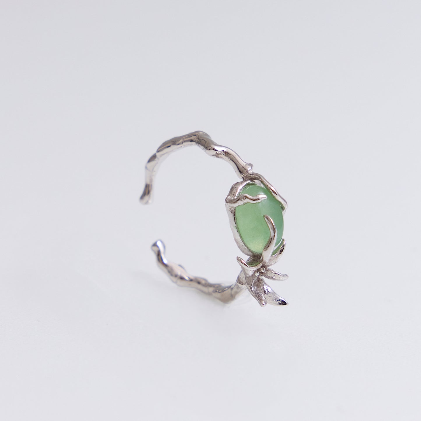 CŒUR D'ORCHIDÉE EN JADE LAITEUX - Bague en Argent 925 avec Jade