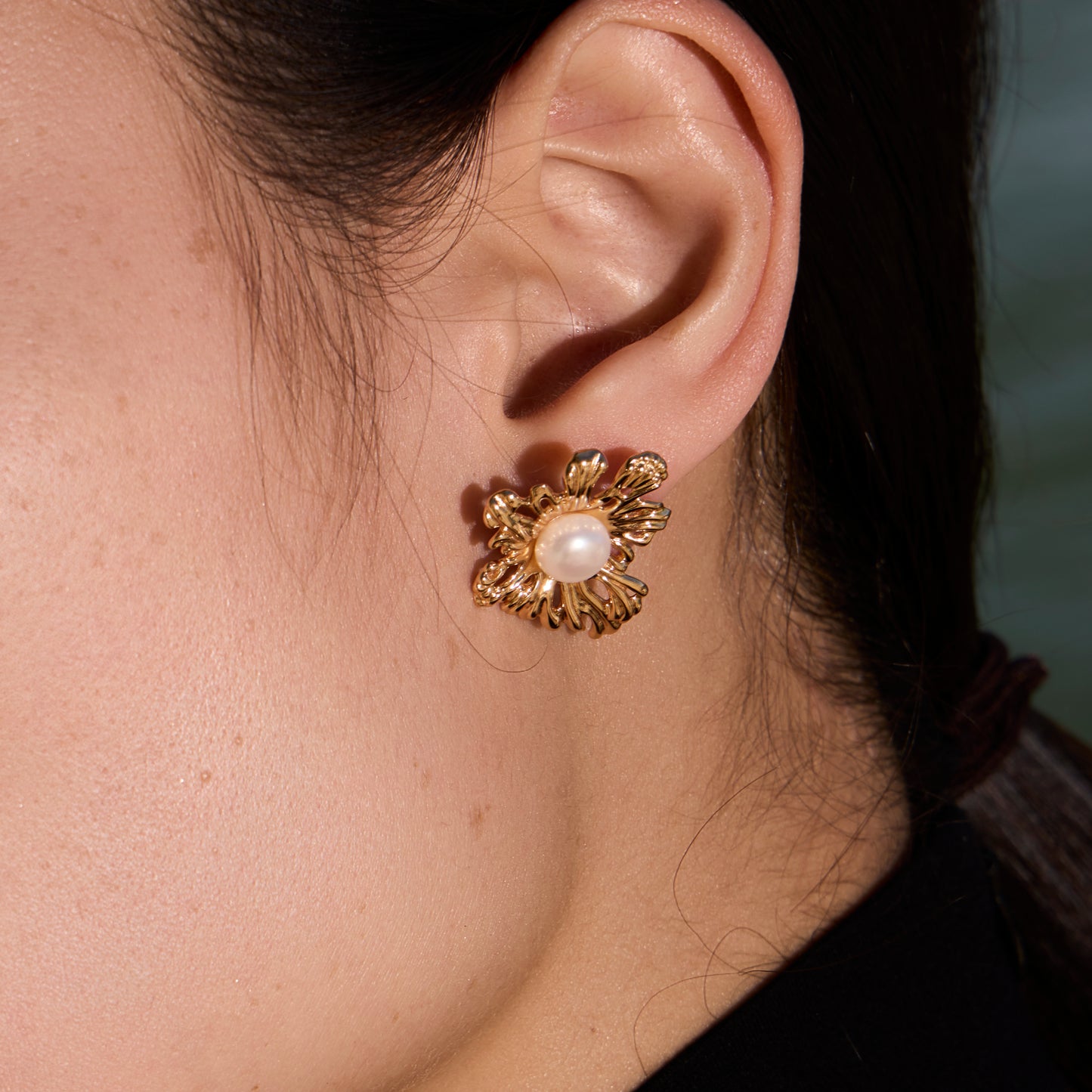 FLEURS SOUS L'AILE DU PHÉNIX - Boucles d'oreilles en Argent 925 avec Perles plaqué Or