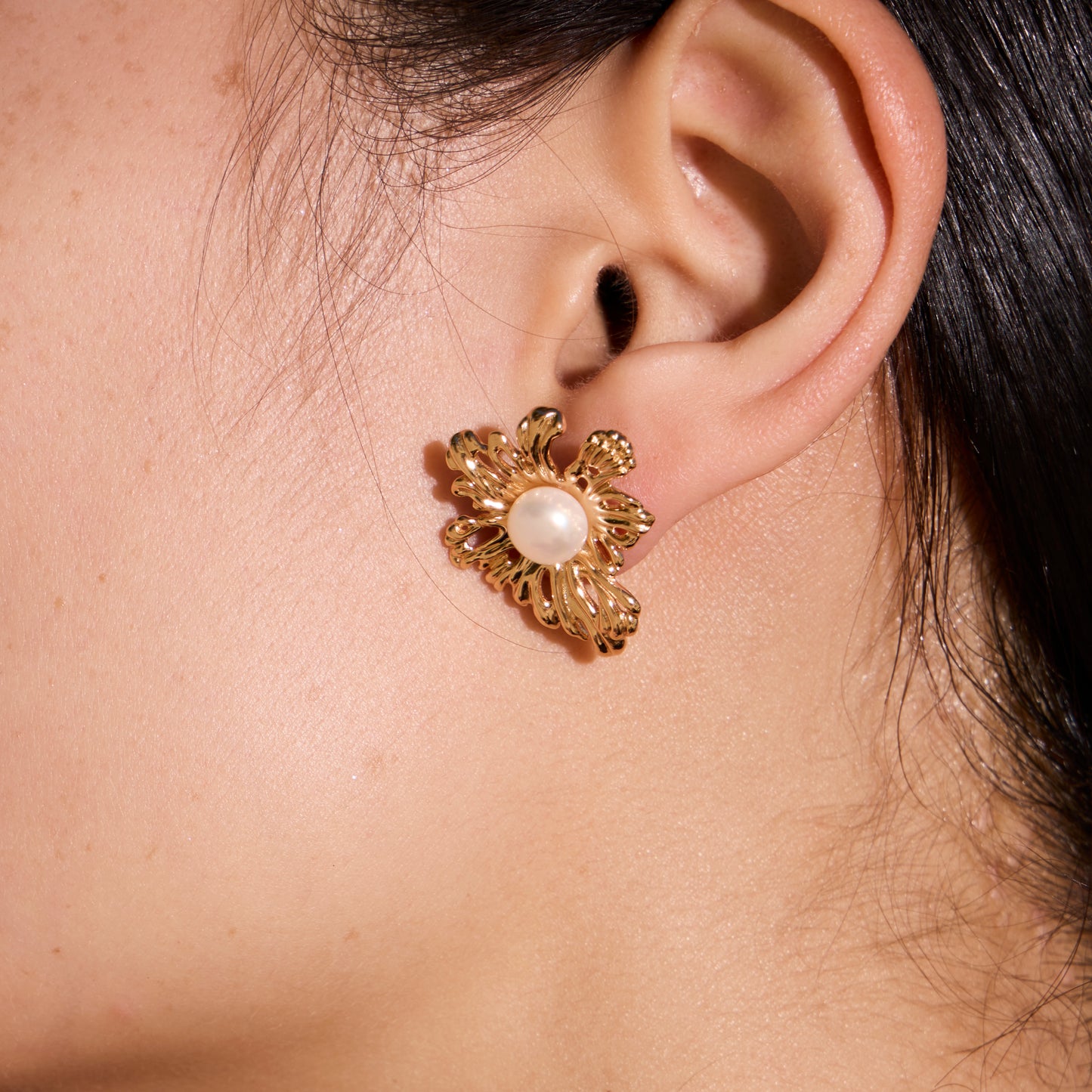 FLEURS SOUS L'AILE DU PHÉNIX - Boucles d'oreilles en Argent 925 avec Perles plaqué Or