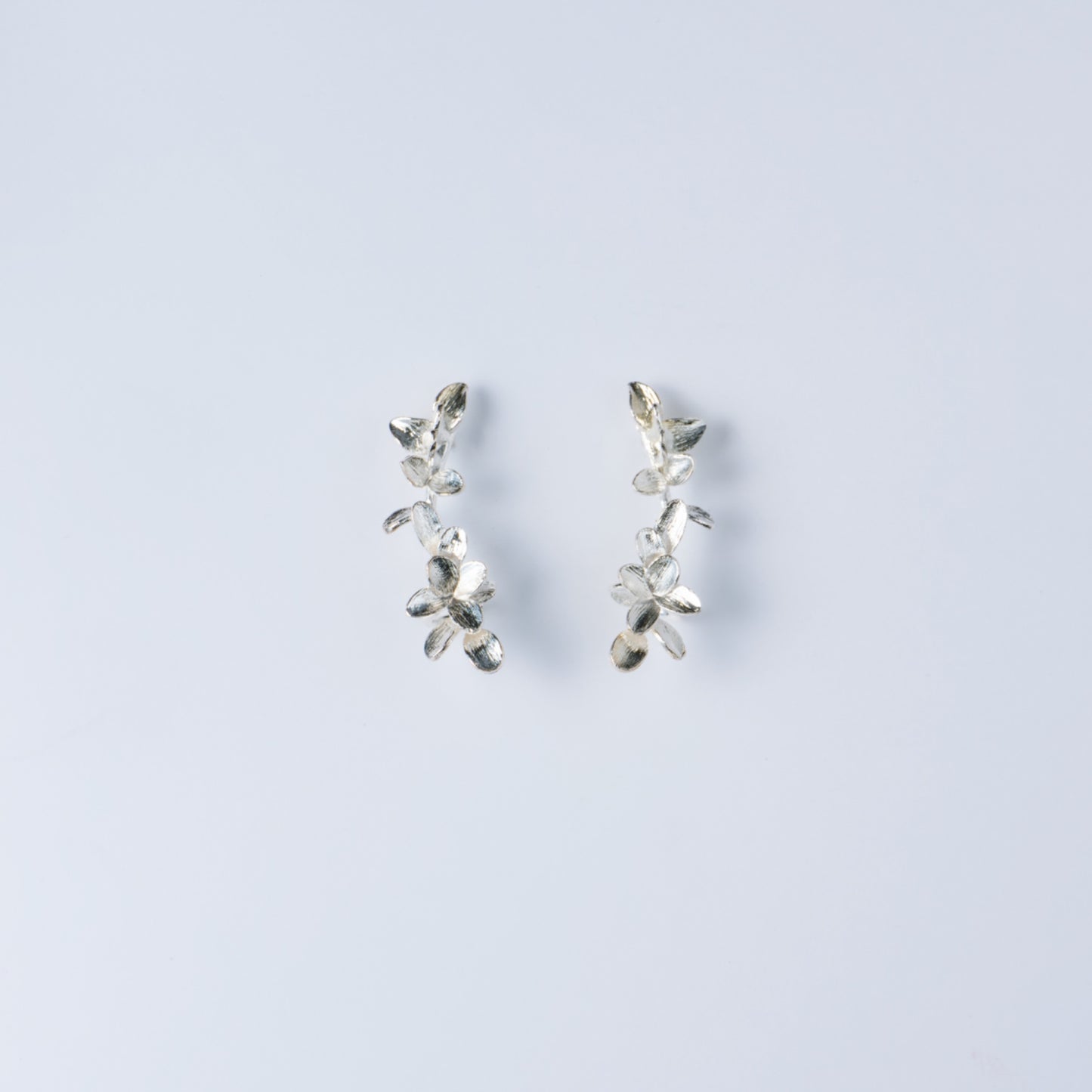 FLEUR À L'OREILLE - Boucles d'Oreille en Argent 925