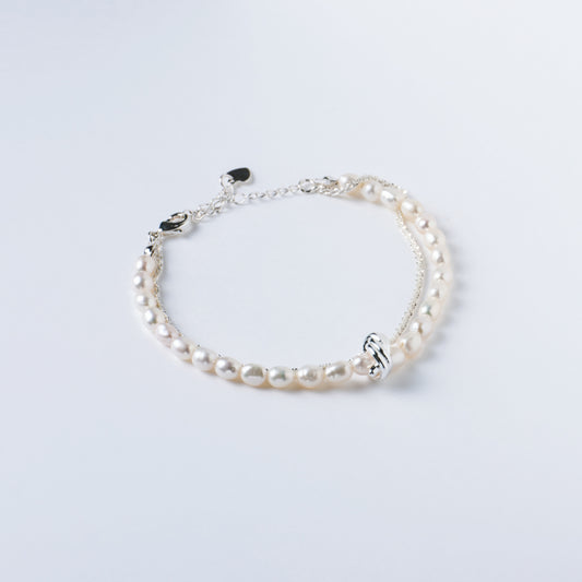 PERLE ET ARGENT ENTRELACÉS - Bracelet de Perles